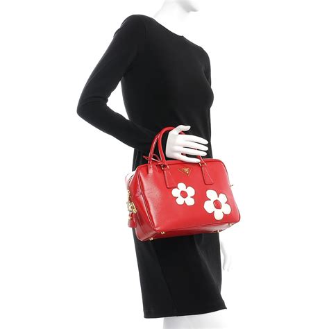 prada boston shoulder bag vernice saffiano with accessories bianco|PRADA Saffiano Vernice Floral Bauletto Bag Rosso Bianco .